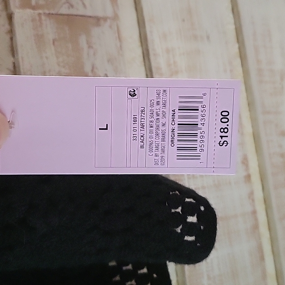 NWT knitted/crocheted crop top - Picture 4 of 6